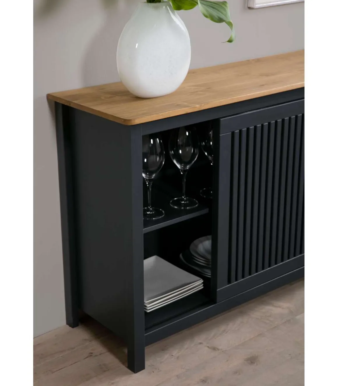 Aparador modelo Luna 1 puerta 3 cajones acabado gris 150 cm(ancho) 80 cm(alto) 40 cm (fondo)