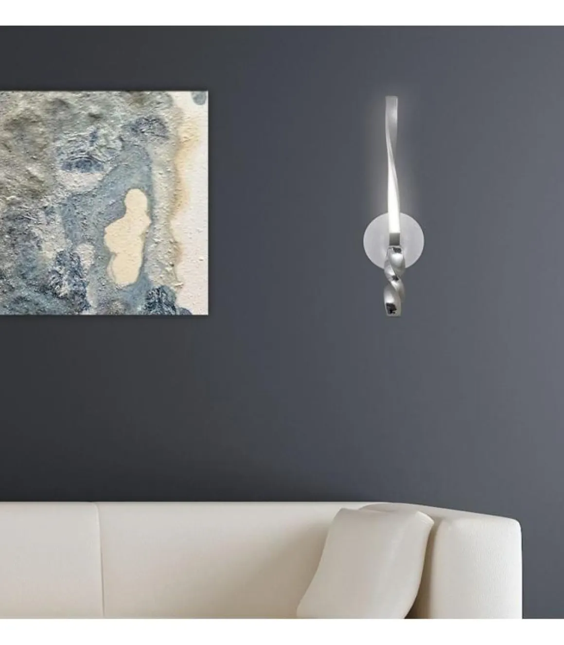 Aplique a pared led cromo modelo Mar 45 cm (alto)12 cm(ancho)10 cm(fondo)