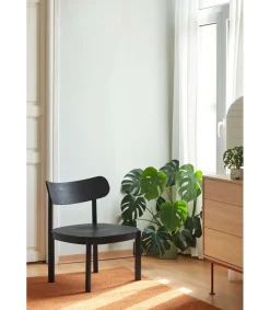 Butaca modelo Nara acabado negro, 59.5cm(ancho) 77cm(alto) 59.5cm (fondo)