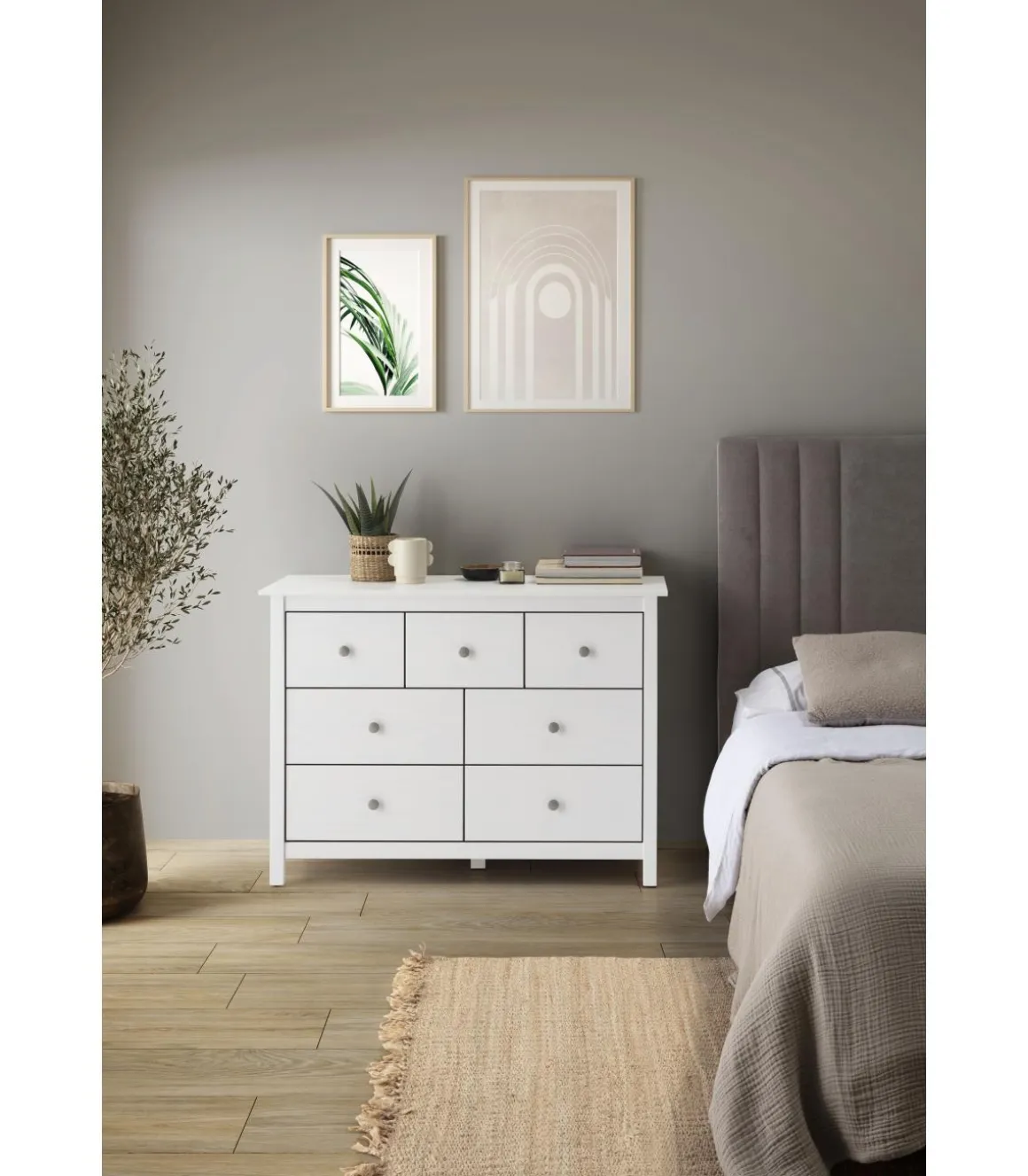 Cómoda 7 cajones modelo Bella acabado blanco, 110 cm(ancho) 80 cm(altura) 40 cm(fondo)