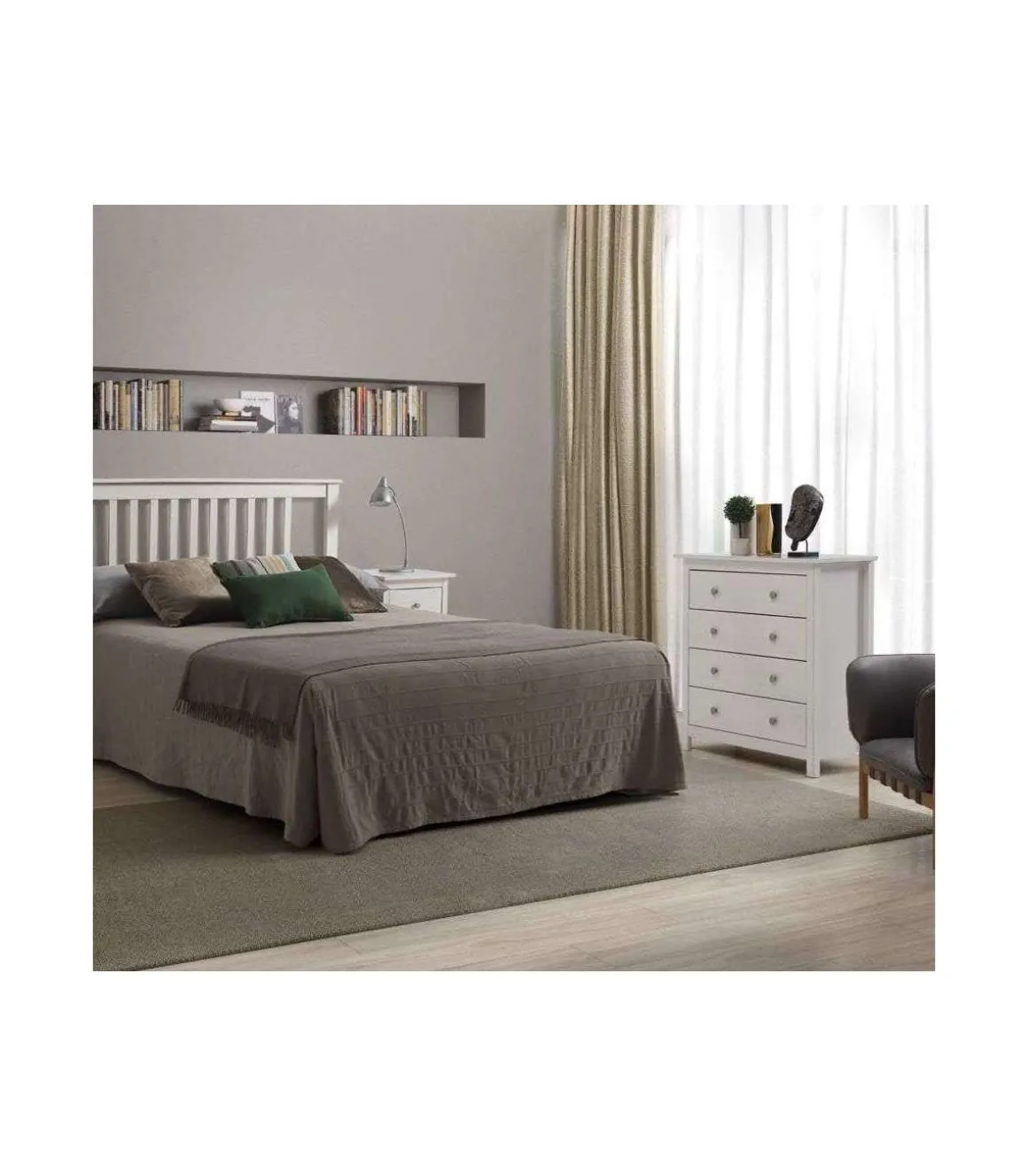 Cómoda Tabac 4 cajones en acabado madera de pino blanco translucido 78 cm(alto)75 cm(ancho)35 cm(largo)