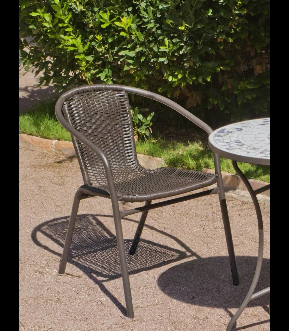 Conjunto terraza jardín mesa + 4 sillones mosaico Málaga/Brasil-75/4.