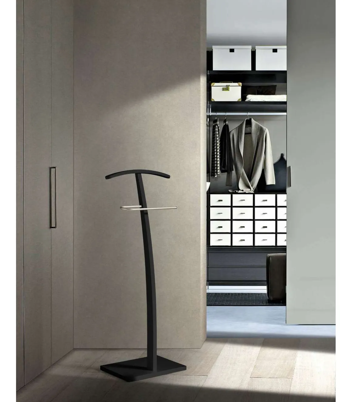 Galan 395 herraje cromo satinado lacado negro, 113 cm(alto)45 cm(ancho)28 cm(largo)
