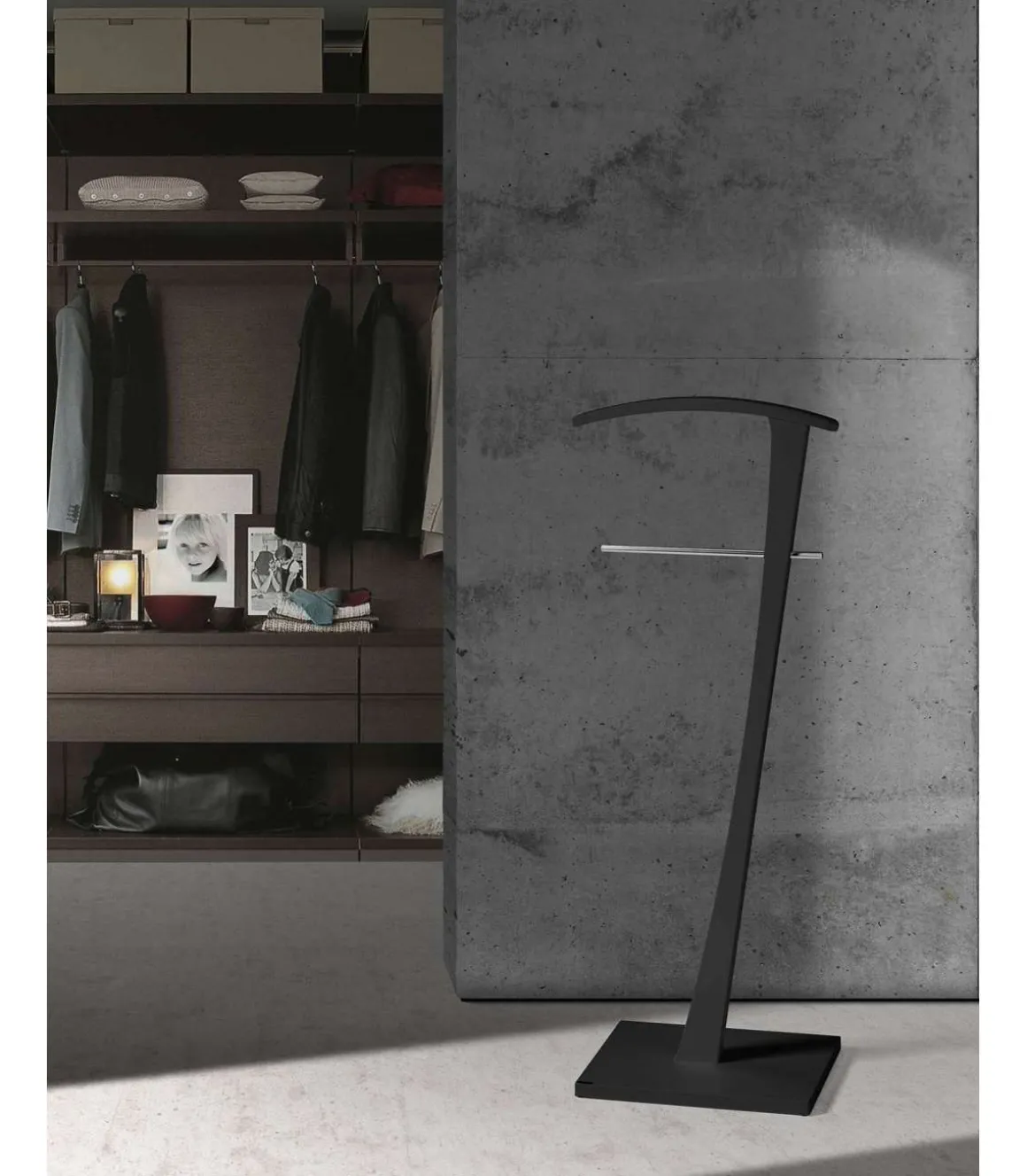 Galan 310 herraje cromo satinado lacado negro, 115cm(alto) 48cm(ancho) 28cm(largo)