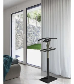 Galán 356 herraje cromo satinado lacado en color negro,110 cm(alto)47 cm(ancho)34 cm(largo)