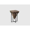 Mesa auxiliar de rincón modelo Avila-56 en madera acabado natural, 56cm(alto) 36cm(ancho) 36cm(fondo).