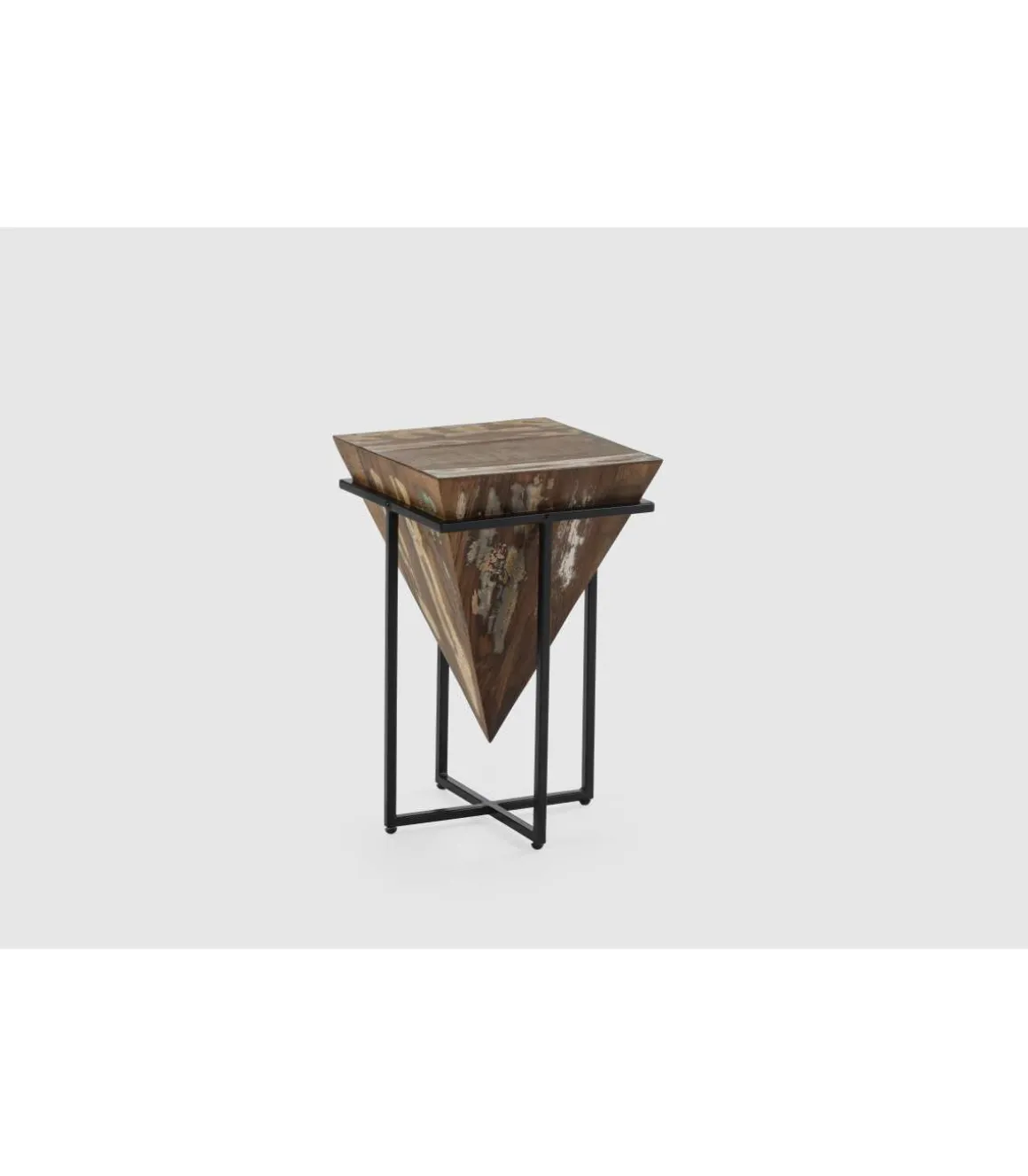 Mesa auxiliar de rincón modelo Avila-56 en madera acabado natural, 56cm(alto) 36cm(ancho) 36cm(fondo).