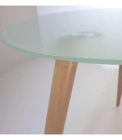 Mesa de estudio acabado cristal translucido, 74cm(alto) x 140cm(ancho) x 70cm(fondo).