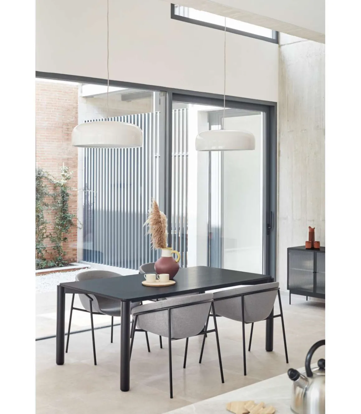 Mesa rectangular extensible para cocina o comedor modelo Atlas acabado negro, 95cm(ancho) 75cm(alto) 160/200cm(largo)