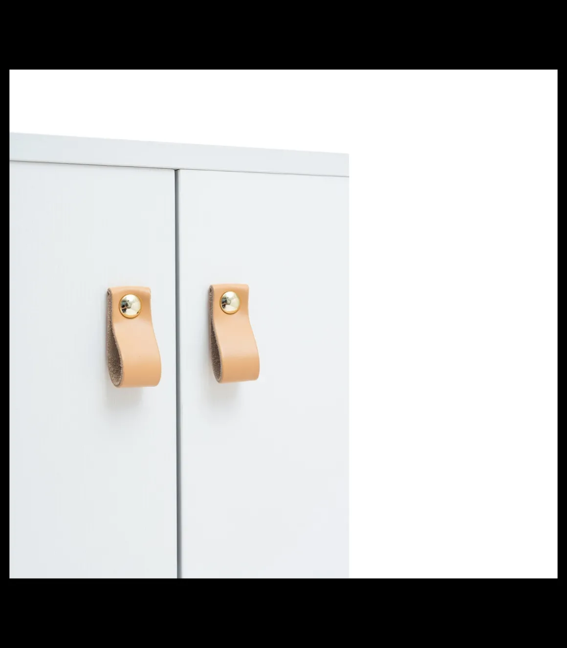 Mueble aparador Md-Tiano 3 puertas acabado blanco, 140cm(ancho) 68cm(altura) 35cm(fondo)