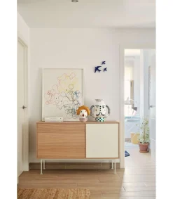 Mueble aparador modelo Yoko 1 puerta 3 cajones acabado roble/crema, 45cm(ancho) 80cm(alto) 128cm (largo)