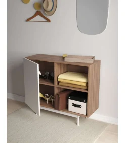 Mueble auxiliar modelo 601-2 acabado en nogal/blanco. 78 cm (alto) x 90 cm (ancho) x 34 cm (prof.)
