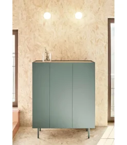 Mueble auxiliar modelo Arista 3 puertas acabado verde, 40cm(ancho) 120cm(alto) 95cm (largo)