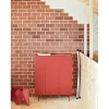 Mueble auxiliar modelo Arista 3 puertas acabado burdeos, 40cm(ancho) 120cm(alto) 95cm (largo)