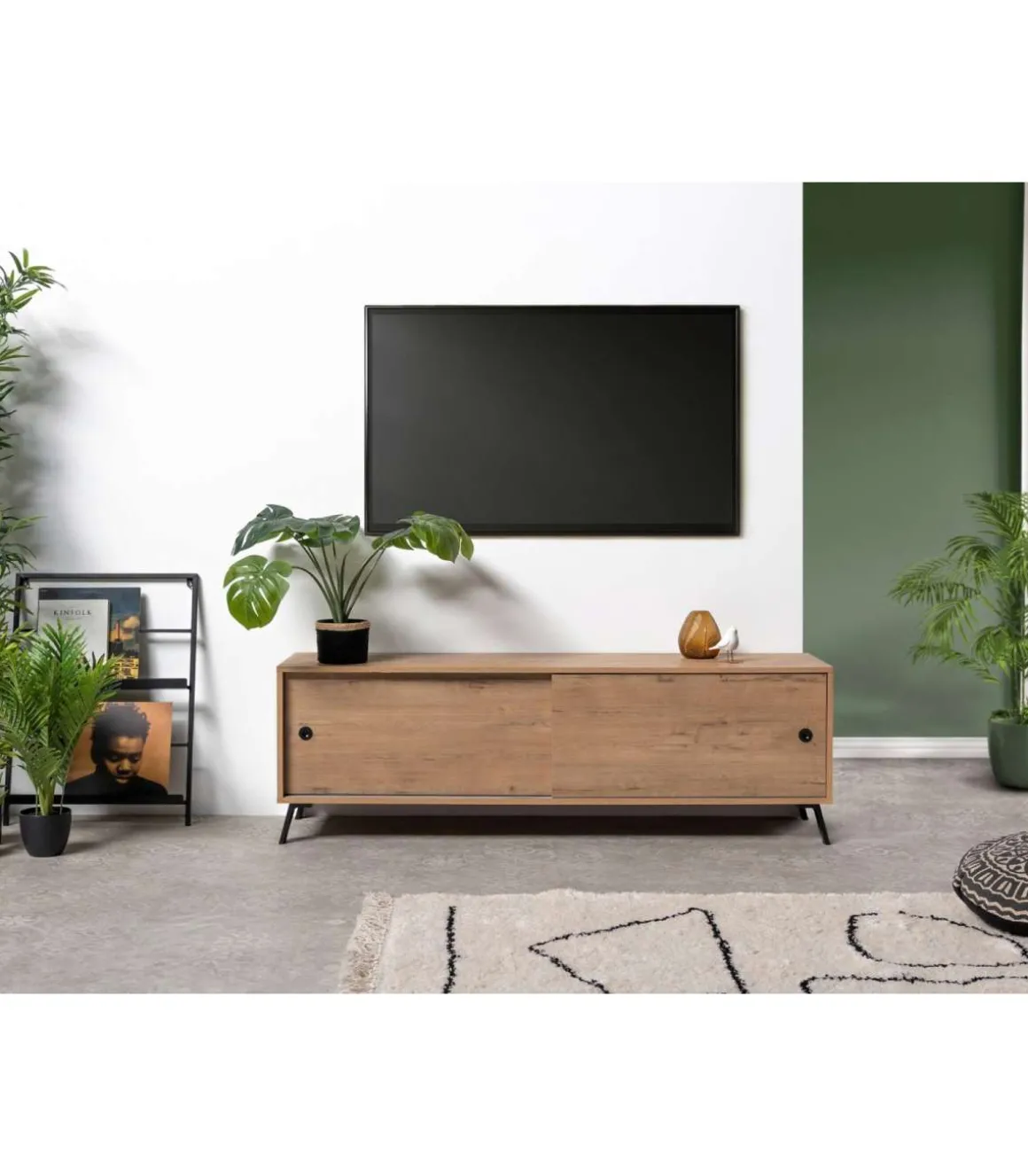 Mueble de televisión Kamet dos puertas correderas acabado roble gold, 52cm(alto) 160cm(ancho) 40cm(largo)