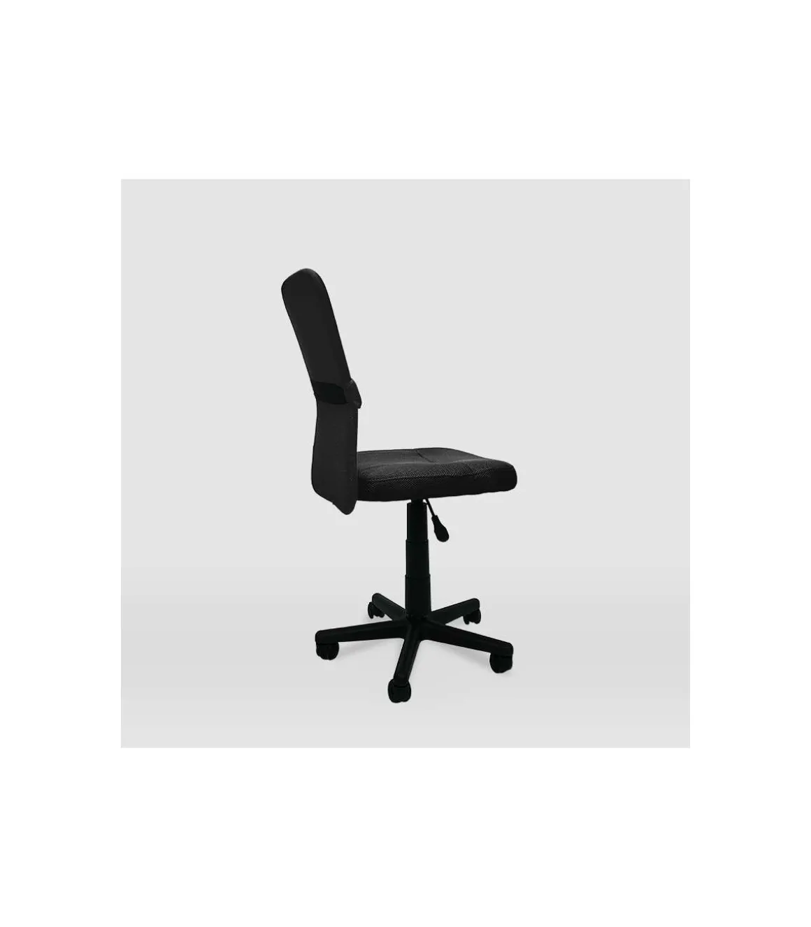 Silla de oficina Alba acabado negro. Alto: 83.5-95.5cm Ancho: 55cm Fondo: 55cm.