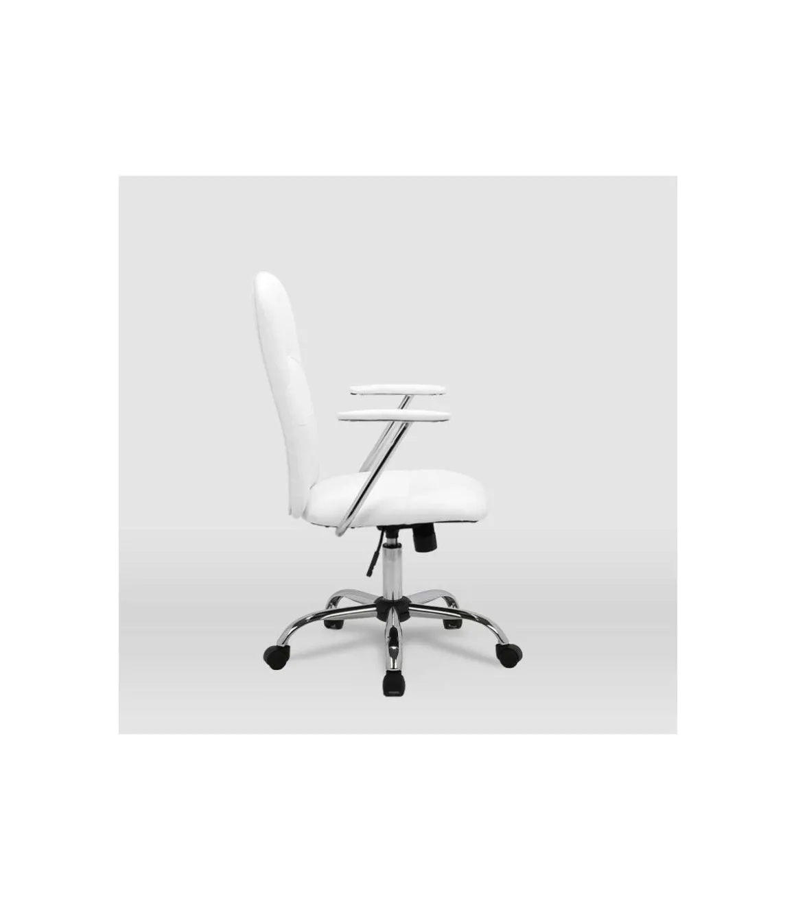 Silla de oficina Magali acabado blanco. Alto: 98.5/107.5cm Ancho: 56cm Fondo: 59cm.