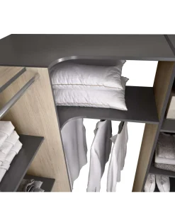 Vestidor de rincón Siles con cortina y cajones acabado natural/grafito, 205cm(alto) 234cm(ancho) 141cm(fondo)